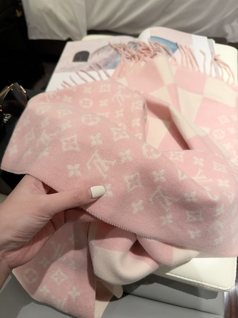 LEM548 new arrive  Hot sale black pink color fashion beautiful  scarf  for woman gift  to choose size 180*60cm