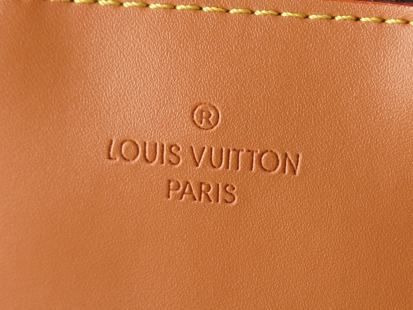LEM462 New arrive fashion  brown bag for woman hands bag beautiful gift to choose gift 30 x 39 x 13.5 cm
