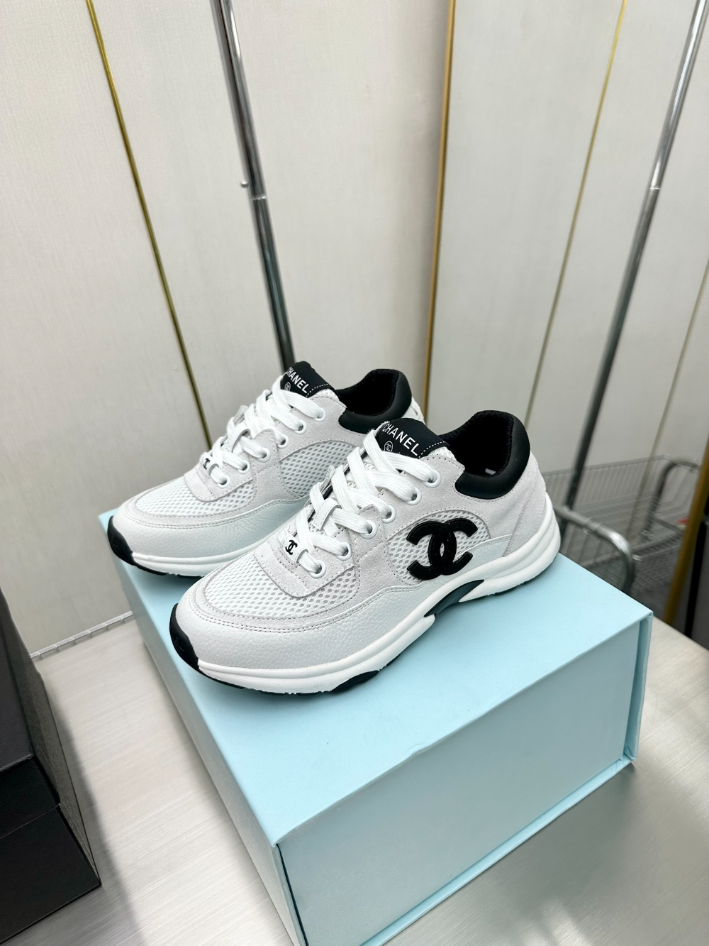 CEM229 New arrive fashion black and white shose for woman men beautiful gift to choose gift