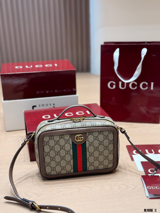 GEM153 Top Quality Fashion Travel Design Bag for Woman Beautiful Gift To Choose Gift
