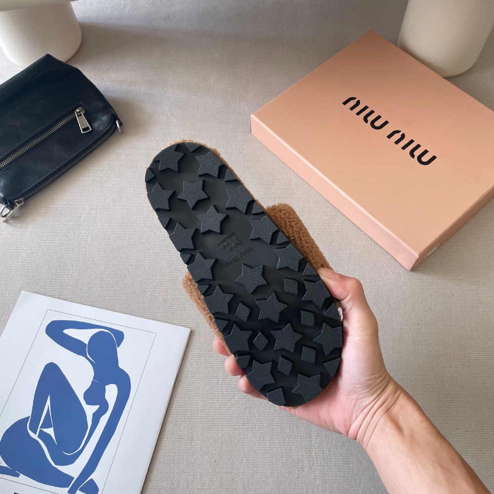 MIU06 Designer women Slippers black white bown peach red color sandals shoes for women high quality size 35 to 43