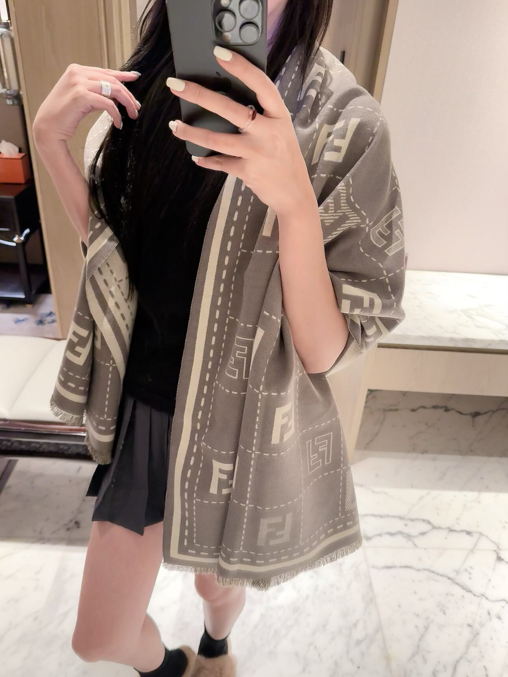 FEM31 new arrive  Hot sale brown black blue grey khaki color fashion beautiful  scarf  for woman gift  to choose