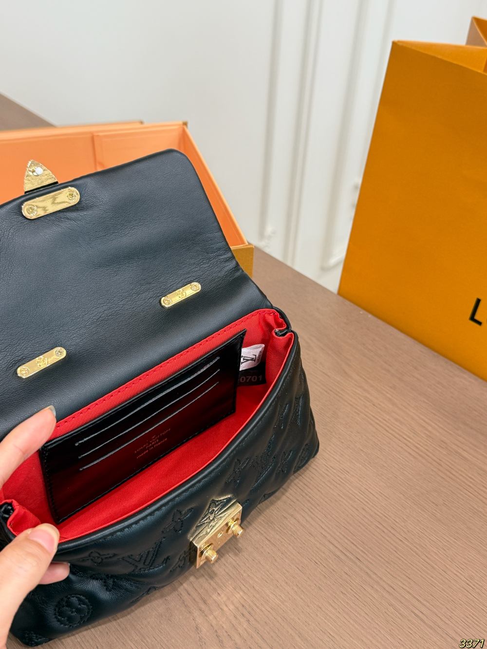 LEM555 New arrive fashion black white yellow pink color bag for woman beautiful gift to choose size 20*12CM