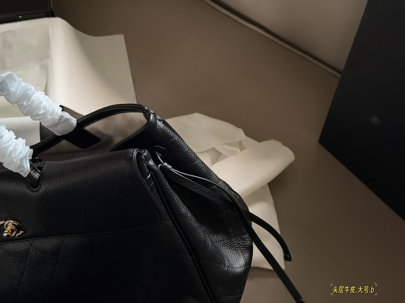 CEM289 New arrive fashion black red green brown bag for woman hands bag beautiful gift to choose gift 38*25cm