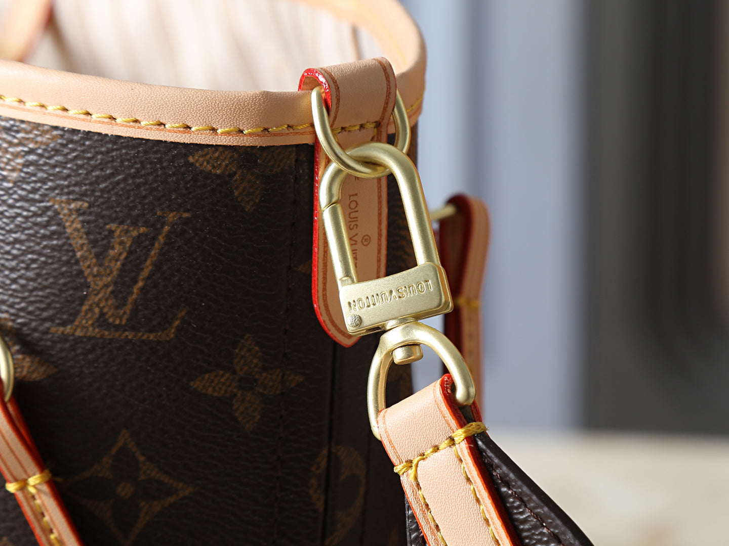 LEM365 New arrive fashion double-sided design bag for woman beautiful gift to choose gift 31 x 28 x 14cm