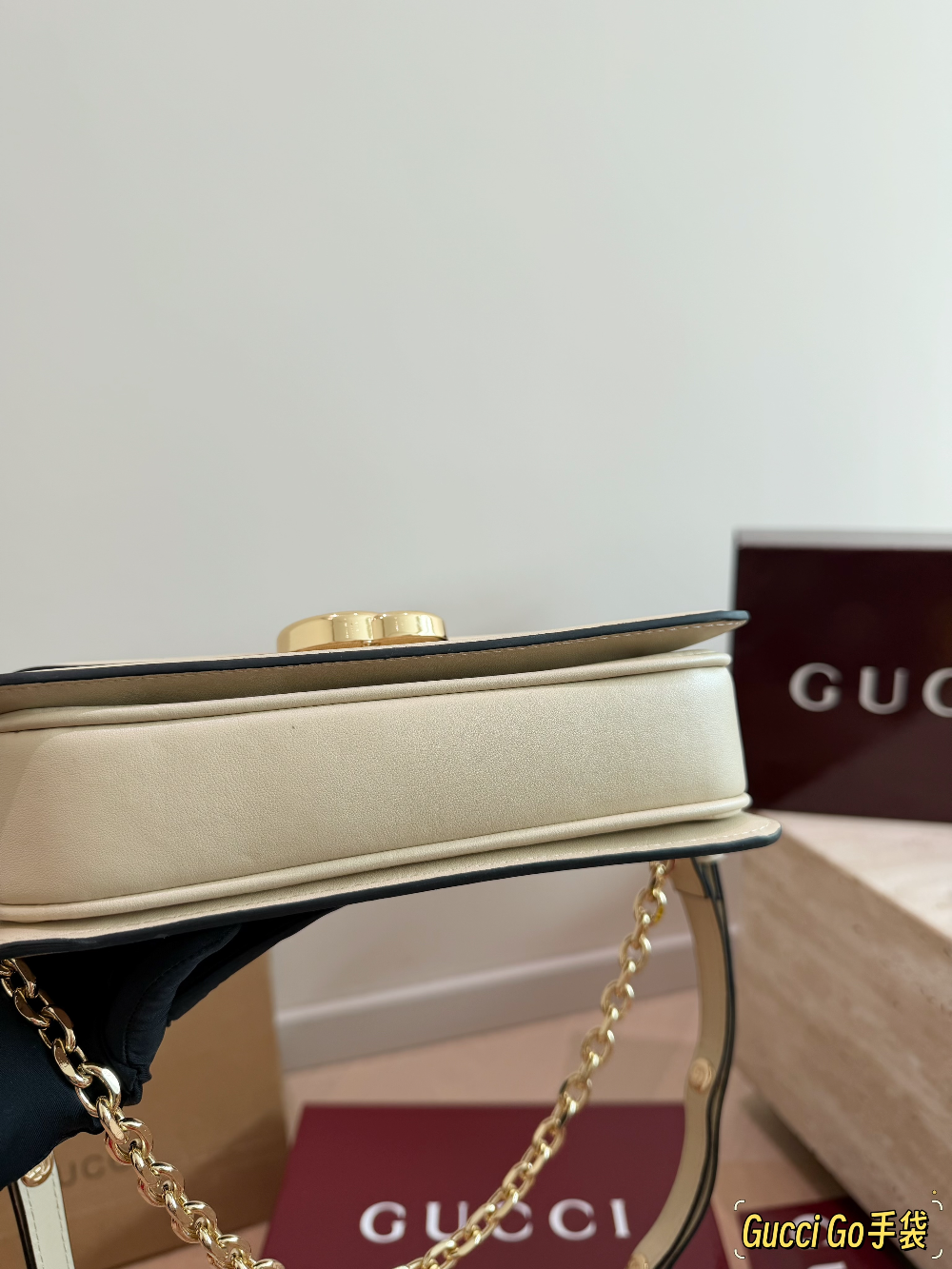 GEM224  New arrive fashion black red beige color bag for woman beautiful gift to choose size 21*13cm