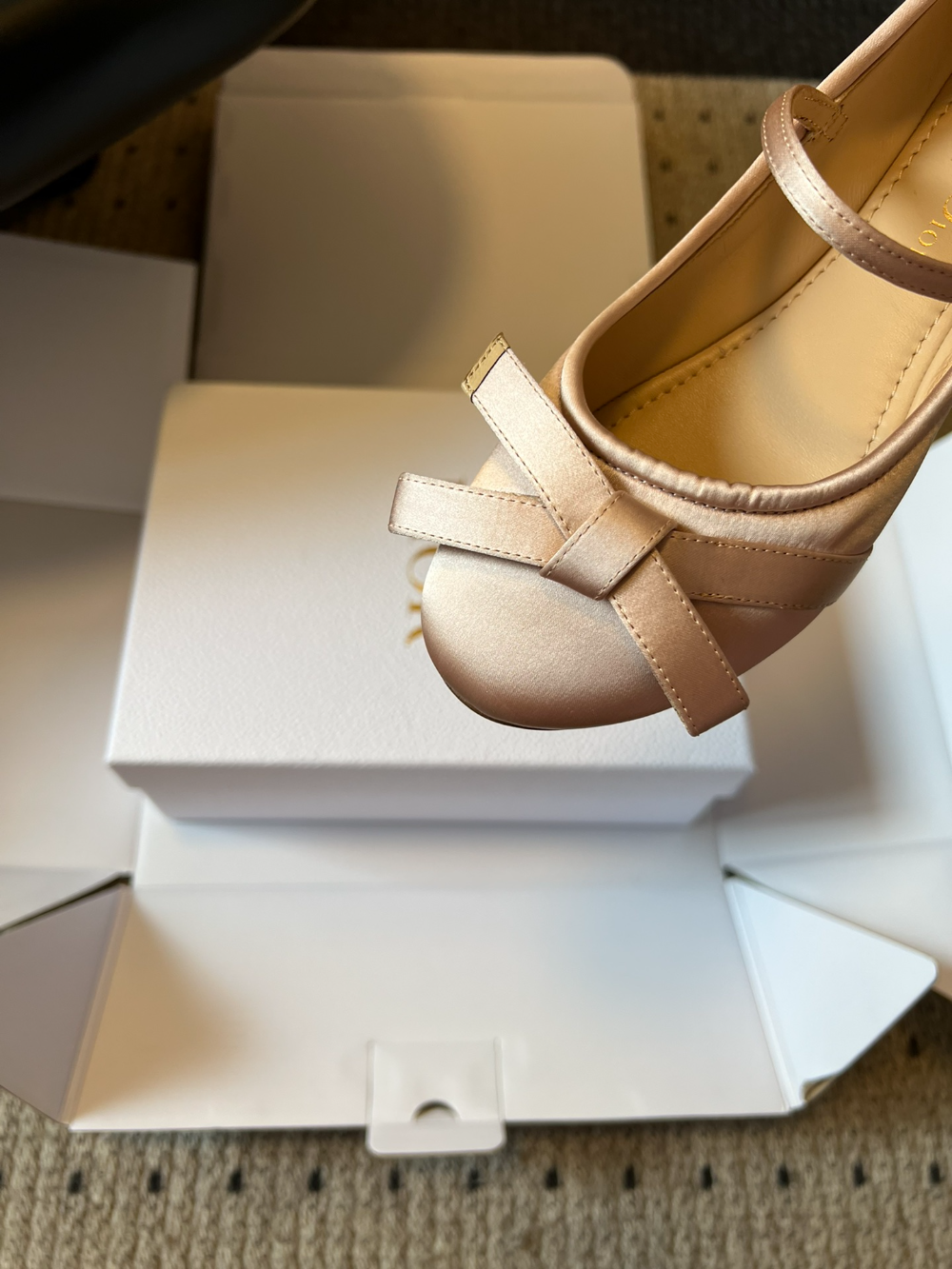 CEM298 New satin low-heeled Mary Jane shoes - Butterfly knot flat style fashionable and gentle women's shoes The color is exquisite and it is an excellent gift choice
