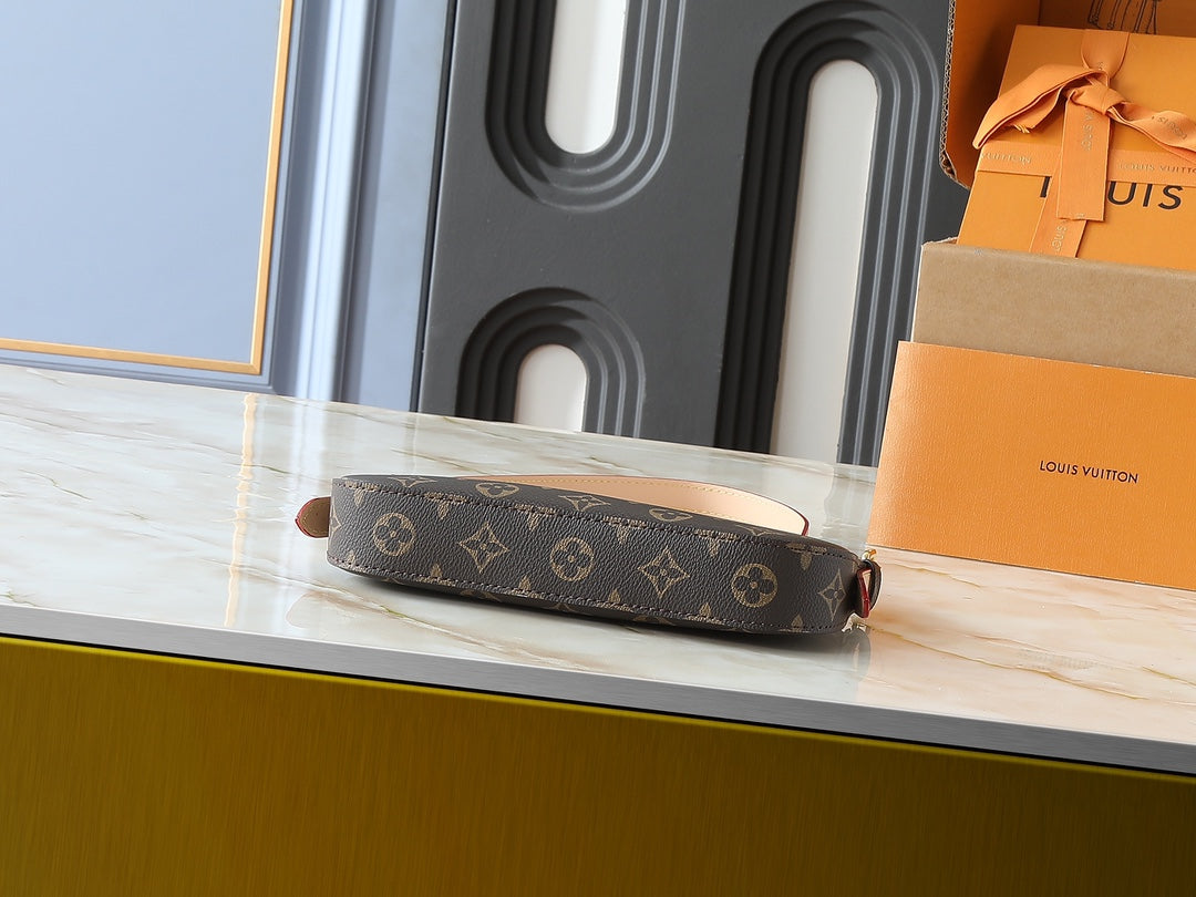 LEM300 Women Luxurys Designer Bag Crossbody Diane Baguette Classic Vintage Canvas Strap Flower Flap Embossed Letters Clutch Purse Shoulder Bags Tote Bag