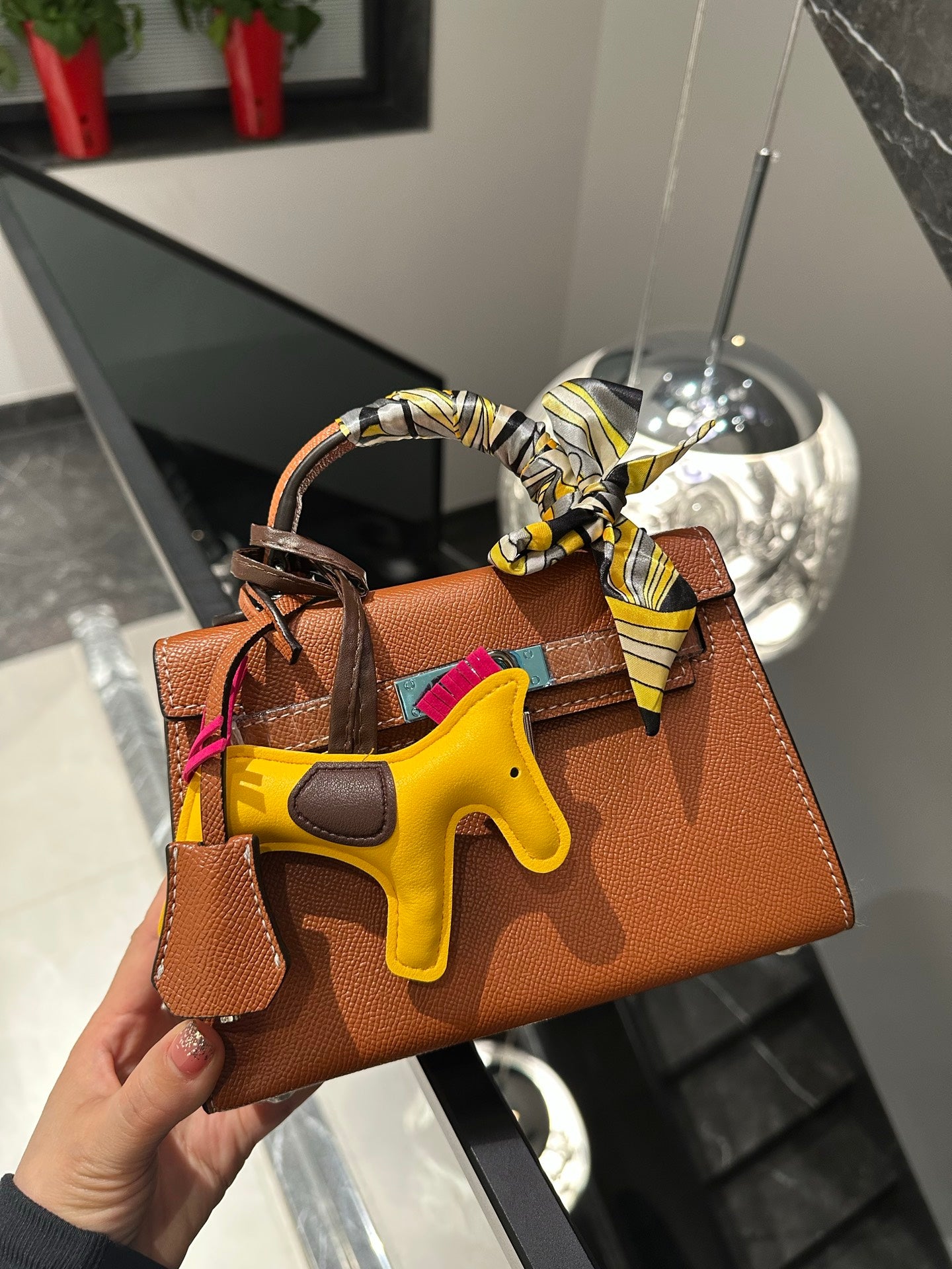 HEM95  designer Shoulder Bags New Handheld Solid Color High Quality Womens Bag Genuine Leather Crossbody Stewardess 20CM