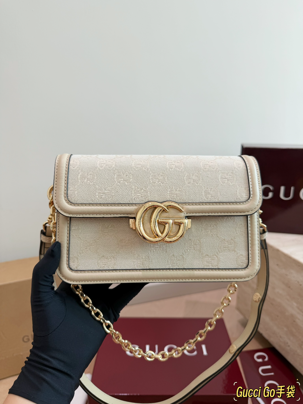 GEM224  New arrive fashion black red beige color bag for woman beautiful gift to choose size 21*13cm