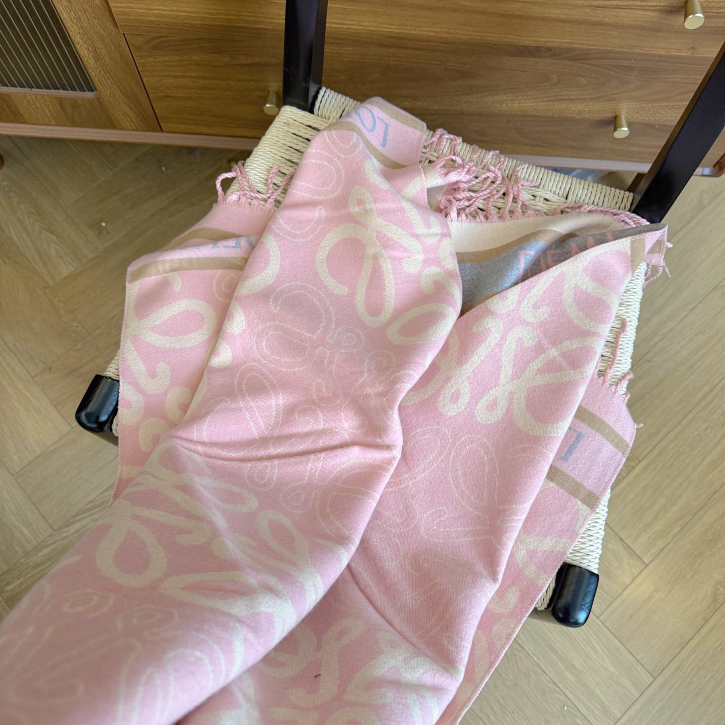 WEM02 luxury Designer Cashmere Scarf Winter Women Long Scarf Quality Headband Fashion Men brand Scarves Classic Printed Check Big Plaid Shawls Soft comfortable gift 65*180CM