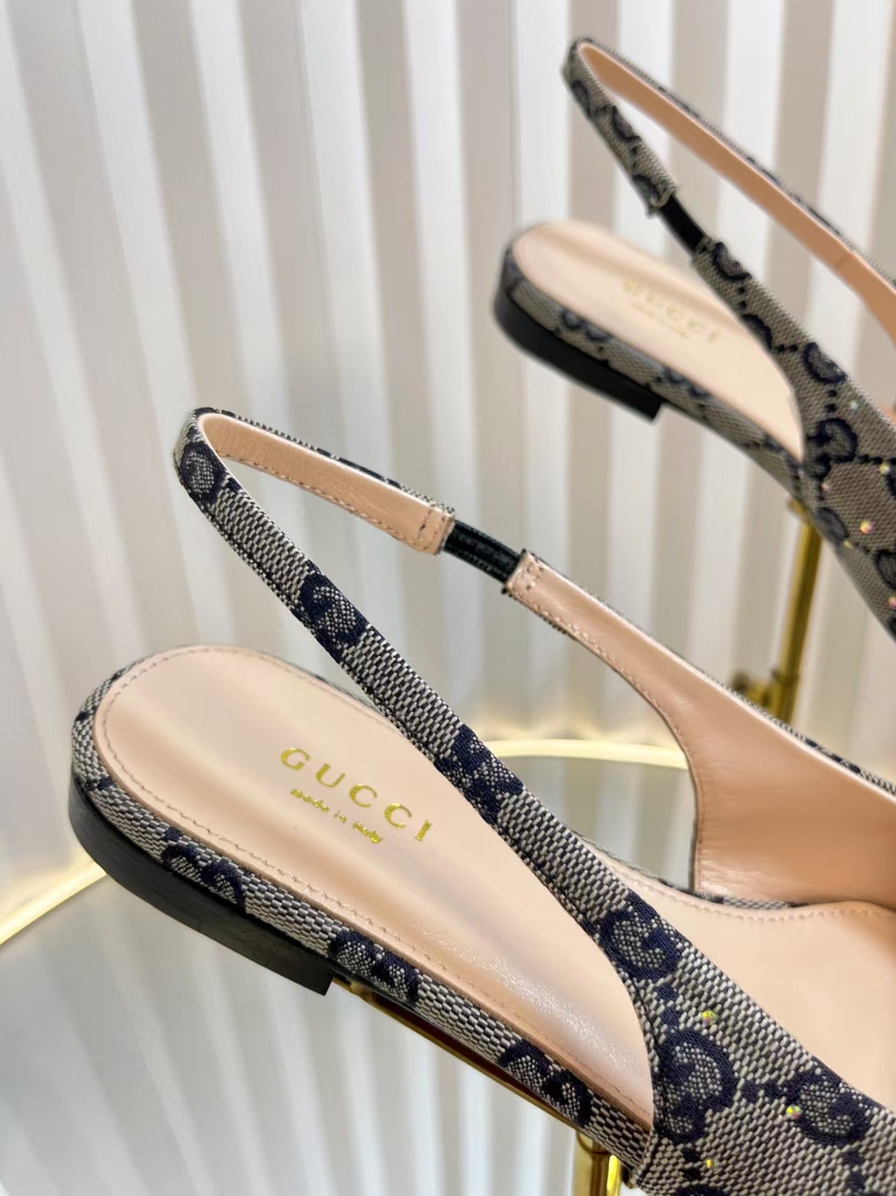 GEM138 Wholesale Outdoor Women men Shoes Famous Designer Brand Female Casual shoes Fashion for Lady