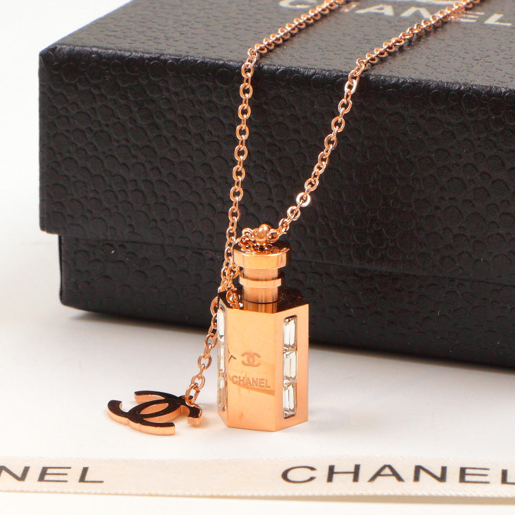 CEM200 New Arrive  Fashion Design Bottle Necklace Charm for Women 18k Gold  Jewelry