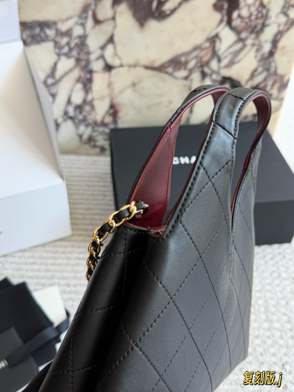 CEM309 New arrive fashion black white  pink red  Light camel color  khaki bag for woman hands bag beautiful gift to choose gift 23*25cm