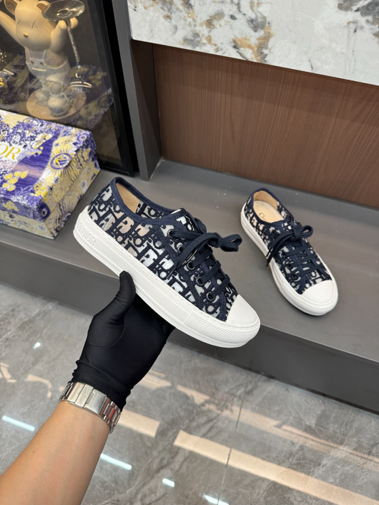 DEM318 New arrive classic fashion black grey color  shose for woman lover shose color  beautiful gift to choose Thickness 4.5 CM
