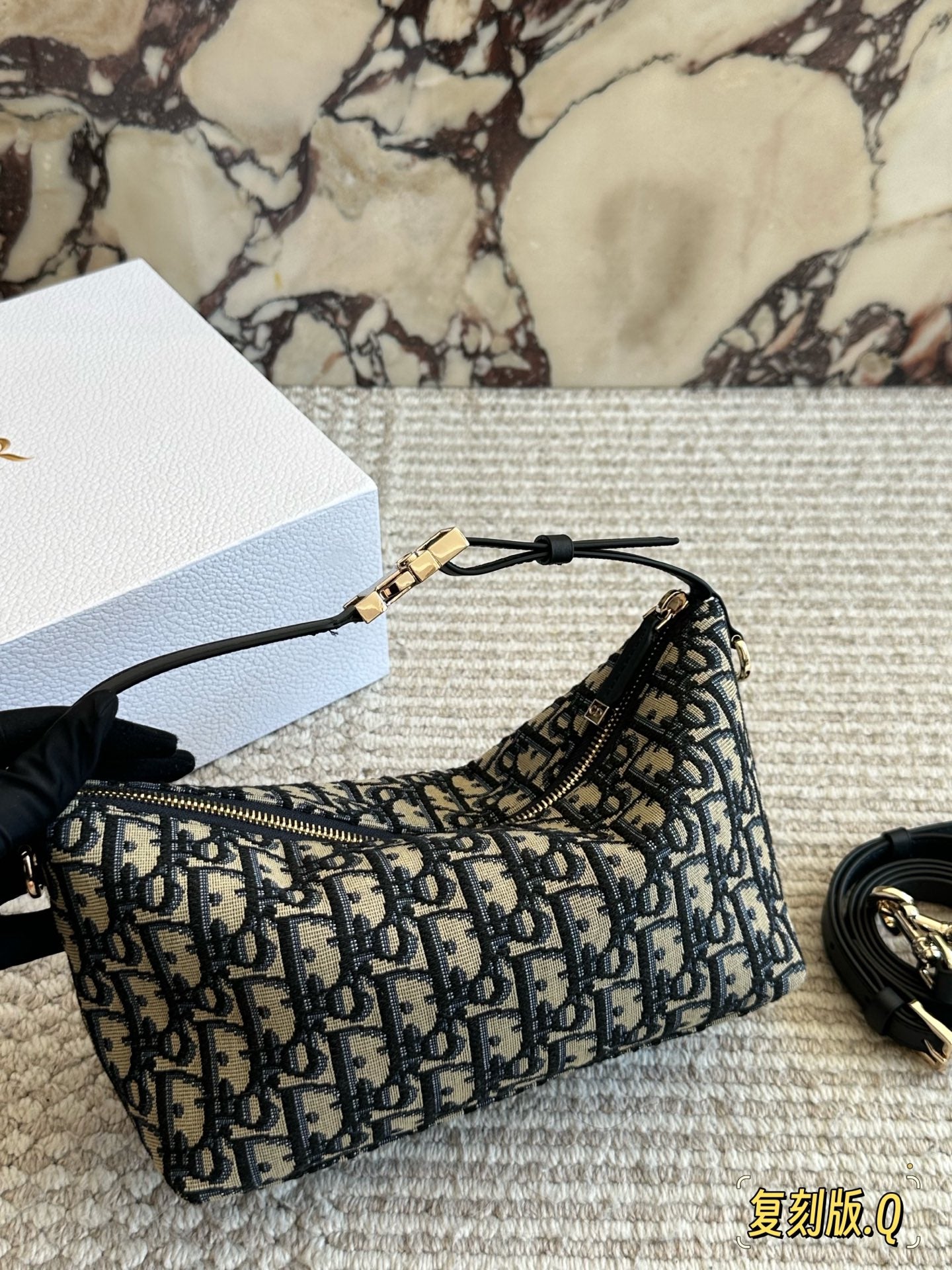 DEM235 New Arrive Hot Sale Black design  Fashion Bag It Come with Box