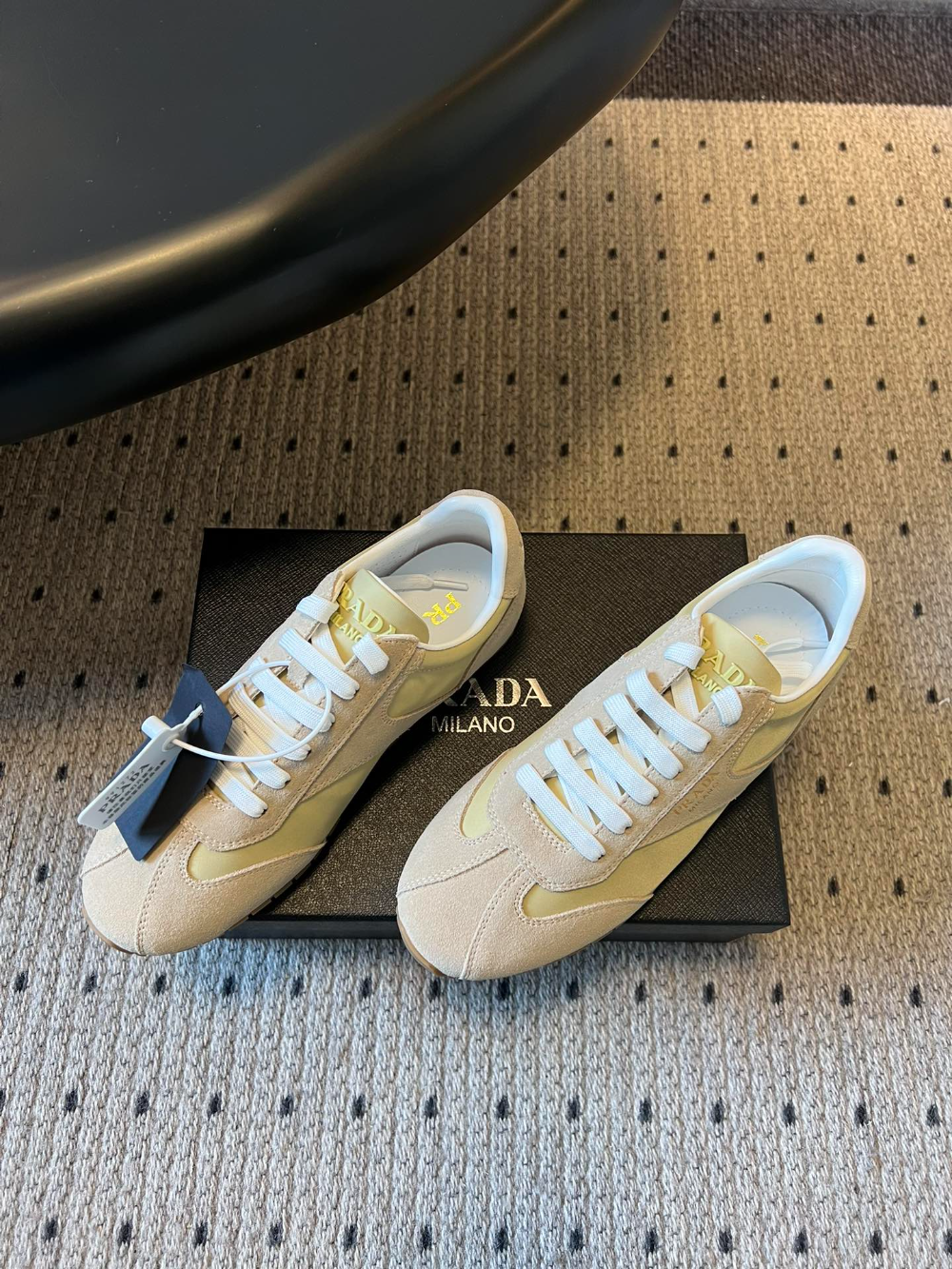 PEM06  New multi-color selection of casual shoes Lightweight and versatile suitable for both work and sports High-quality