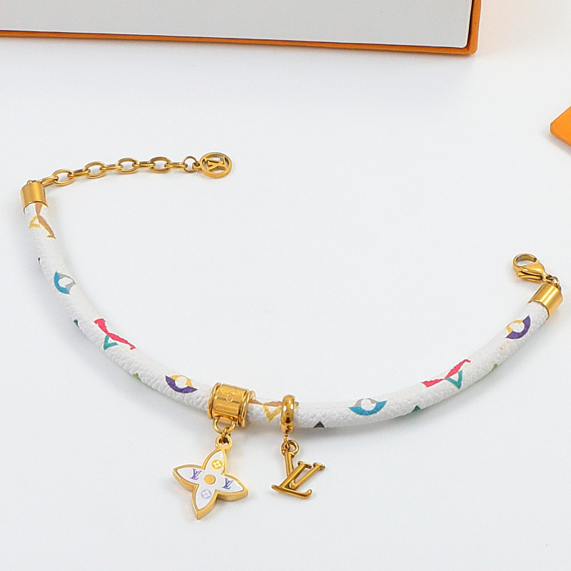 LEM475 New trendy four-leaf collar chain bracelet personalized luxury high-end accessory available as a gift option