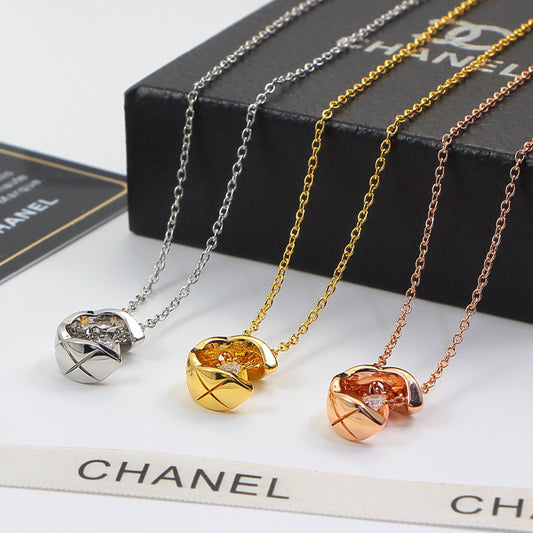 CEM234 New Arrive Fashion Diamond-patterned Necklace for Woman Titanium Steel Material Jewelry To Choose Gift