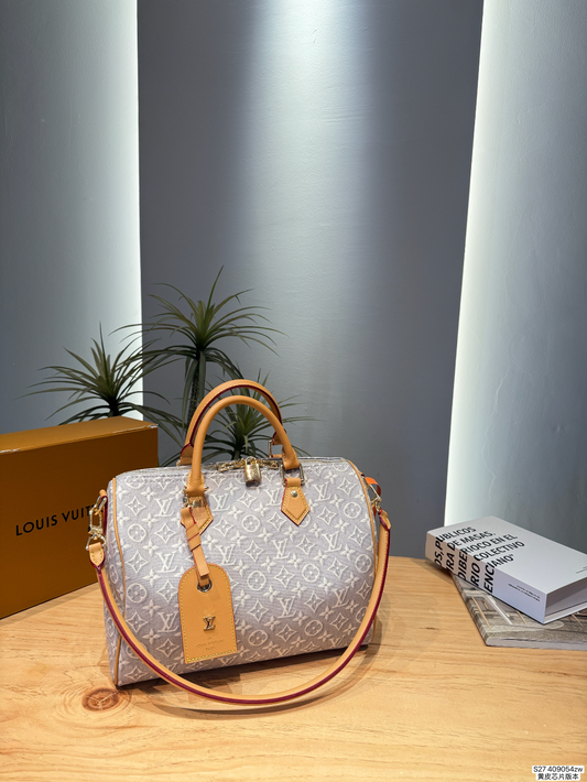 LEM483 New arrive fashion silver-gray bag for woman hands bag beautiful gift to choose gift 30×21×17cm