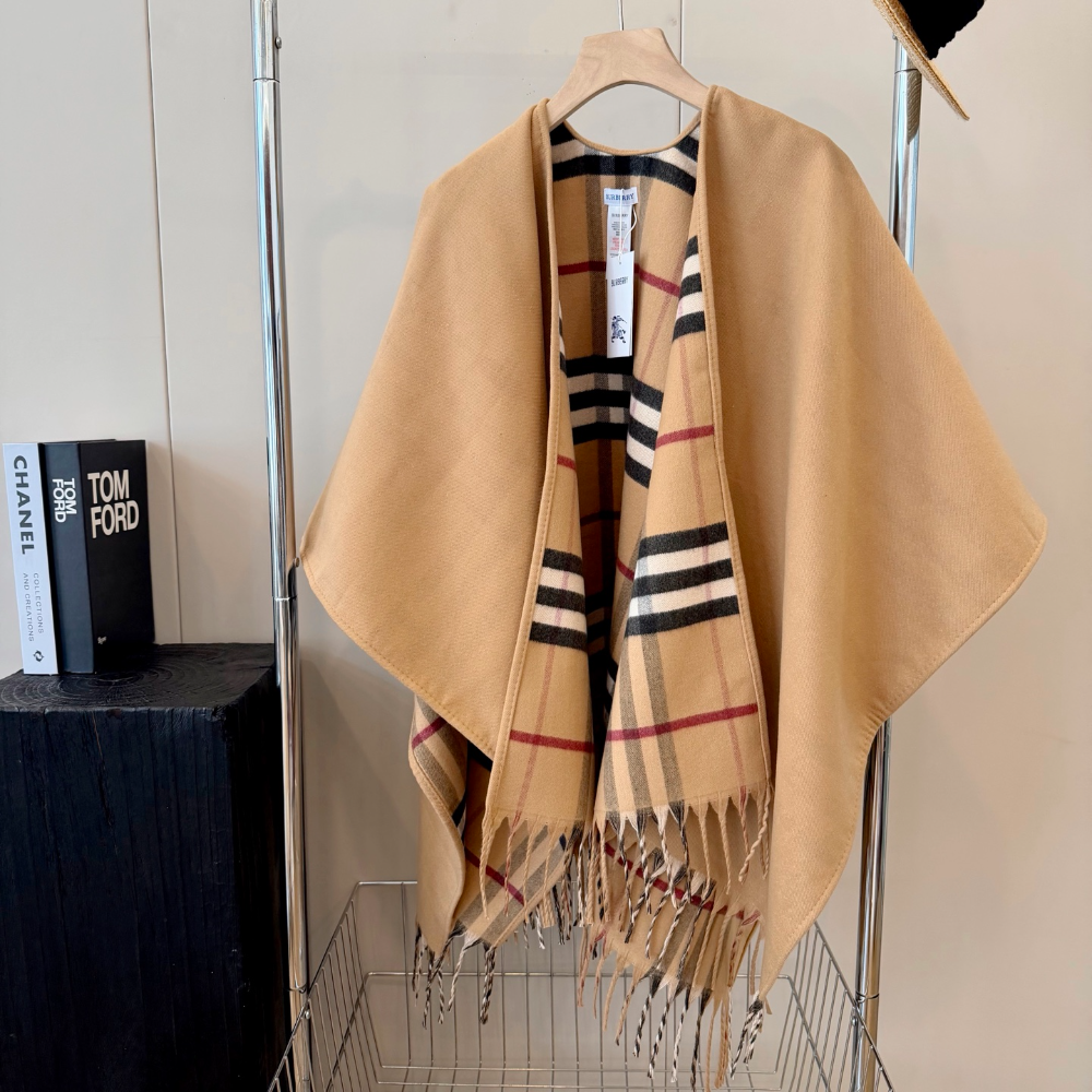 FEM32 new arrive  Hot sale yellow color fashion beautiful  scarf  for woman gift  to choose 140x 140cm