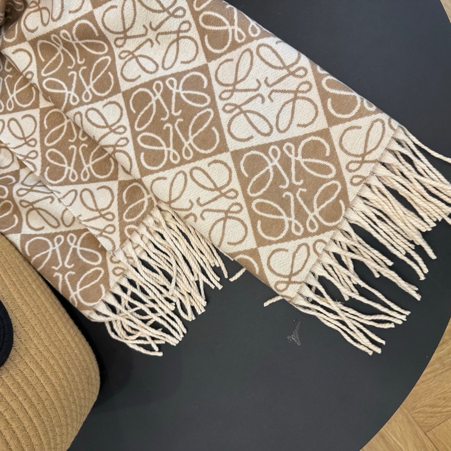 WEM01 luxury Designer Cashmere Scarf Winter Women Long Scarf Quality Headband Fashion Men brand Scarves Classic Printed Check Big Plaid Shawls Soft comfortable gift 65*180CM