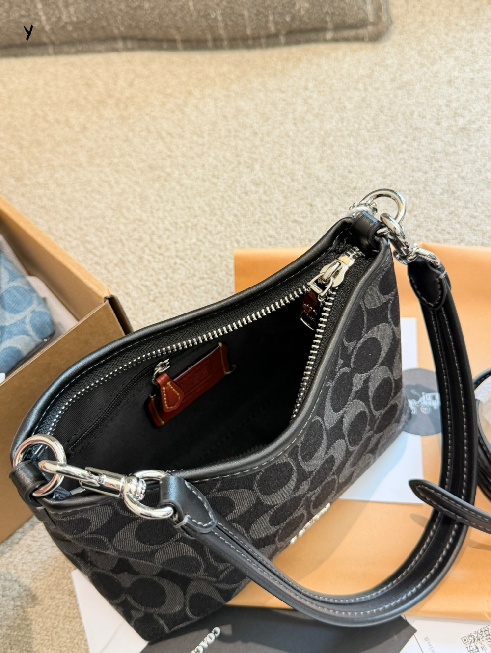 COEM06 New arrive fashion black blue bag for woman hands bag beautiful gift to choose gift 20cm