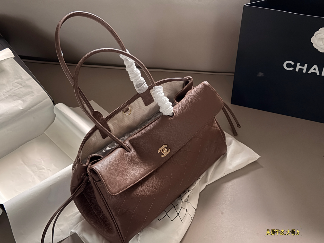 CEM289 New arrive fashion black red green brown bag for woman hands bag beautiful gift to choose gift 38*25cm