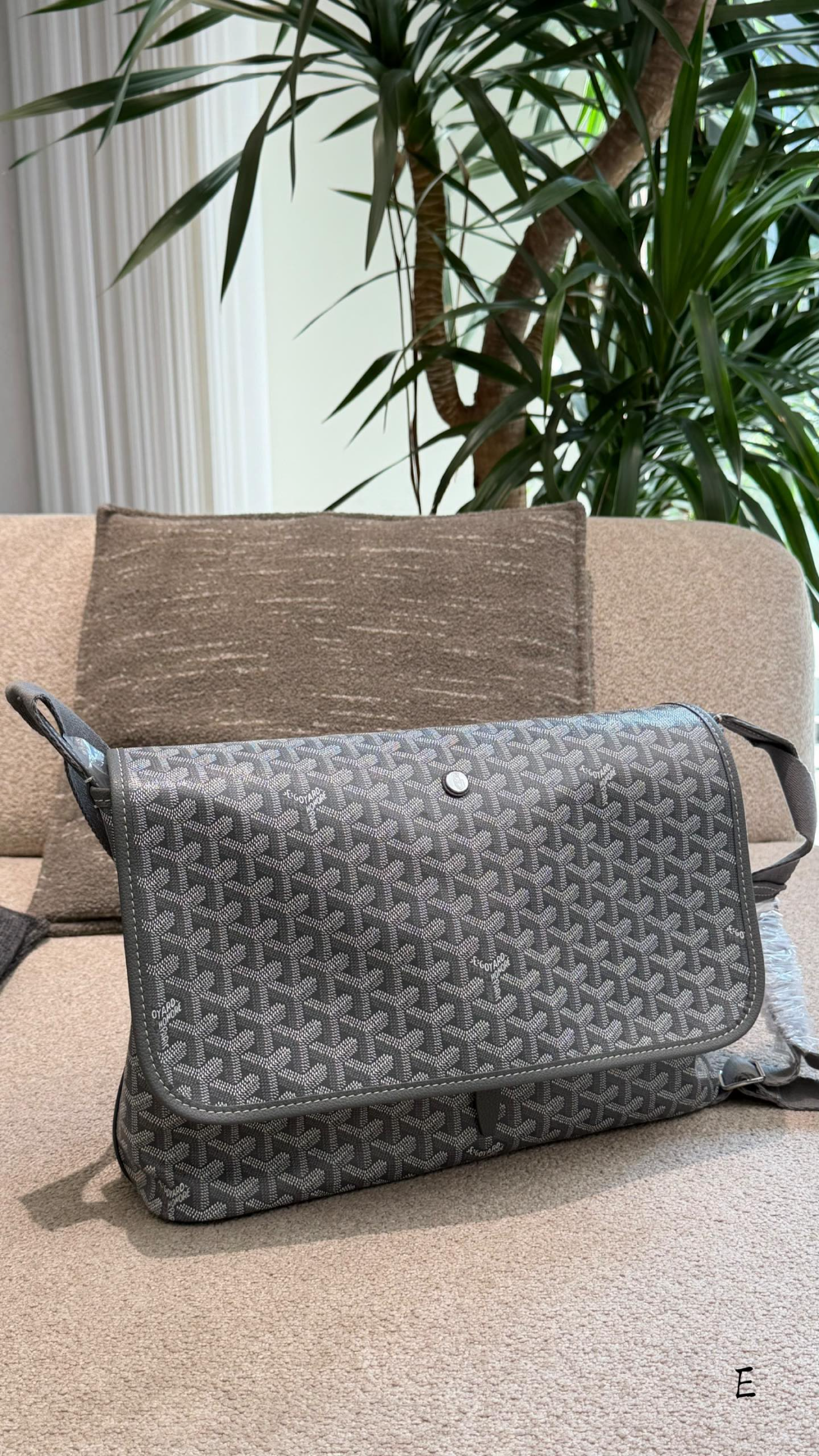 GOEM11 New arrive fashion green grey deeppblue brown color bag for woman beautiful gift to choose