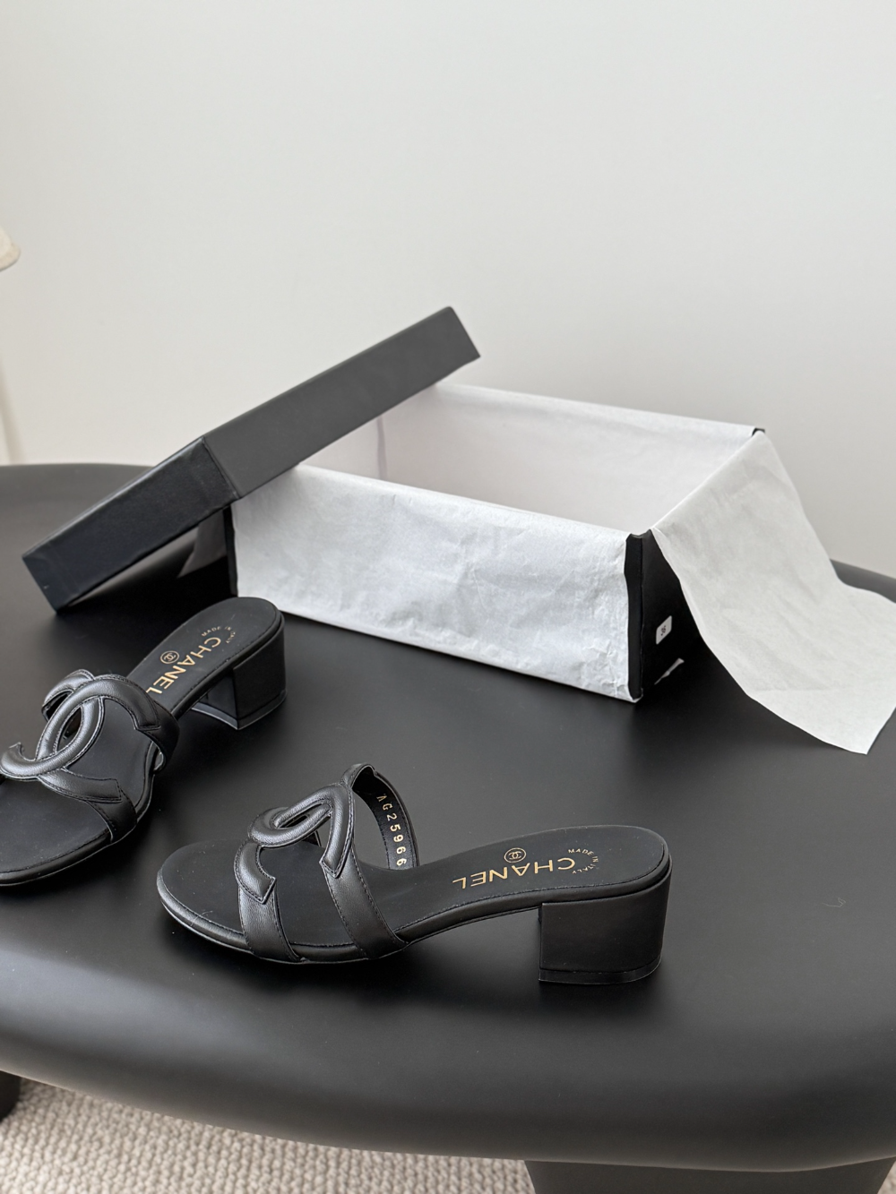 CEM312 New trendy slippers featuring a simple double-ring design are elegant and versatile perfect for summer and available in multiple colors