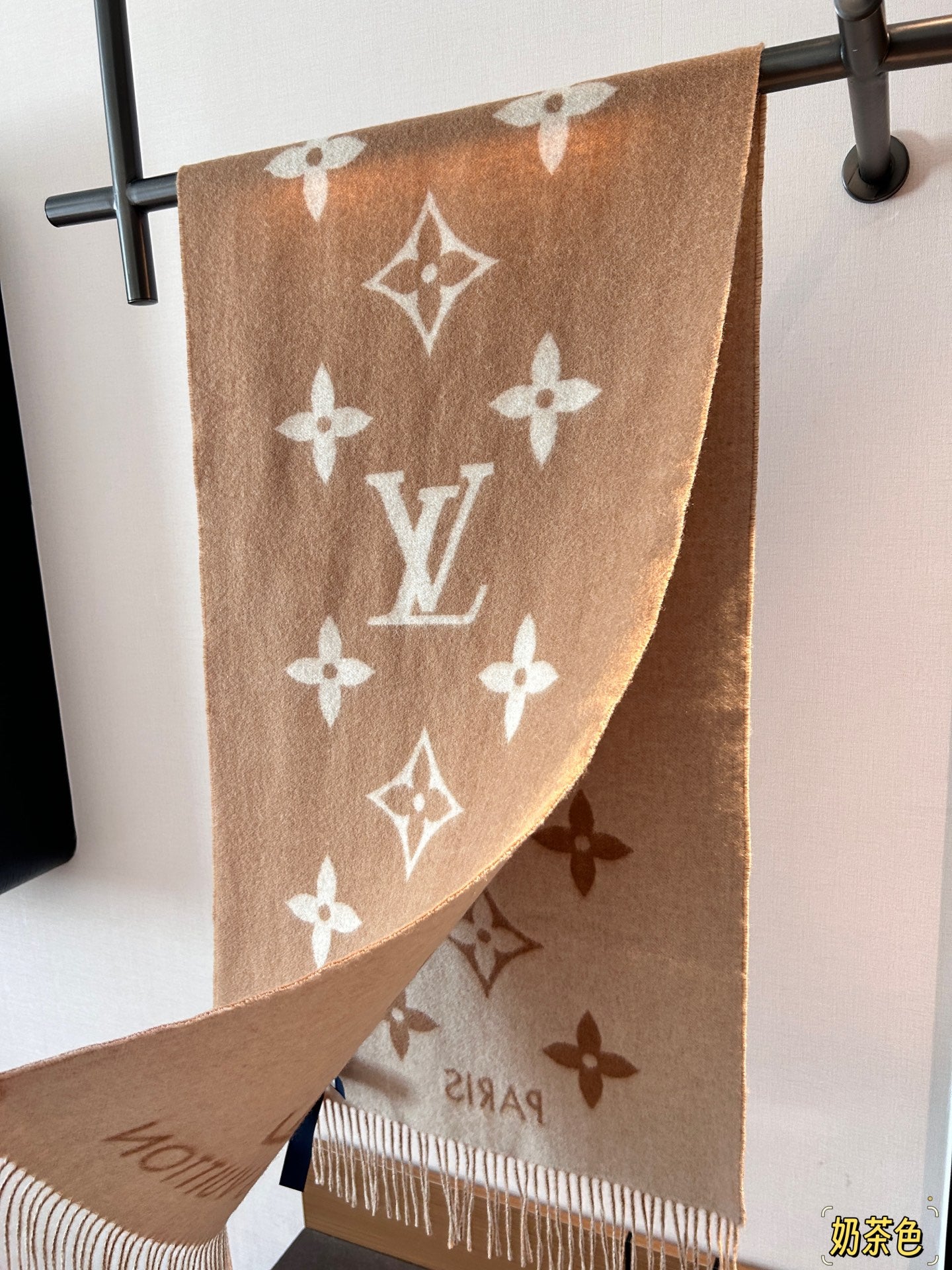 LEM326 new arrive Hot sale  black red gray color fashion beautiful scarf for woman men  gift to choose