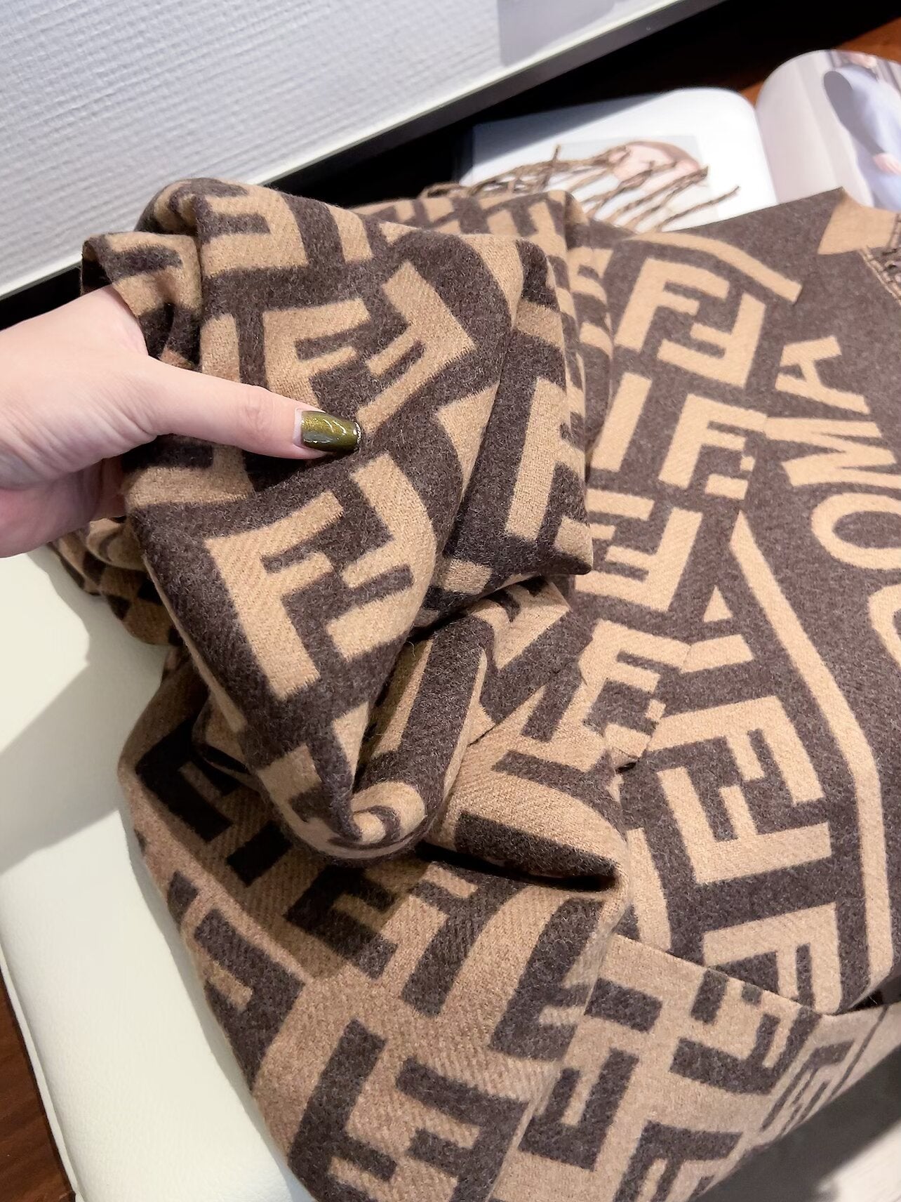 FEM22 Women Cashmere Designer Scarf Full Letter Printed Scarves Soft Touch Warm Wraps With Tags Autumn Winter Long Shawls 180✖️60cm