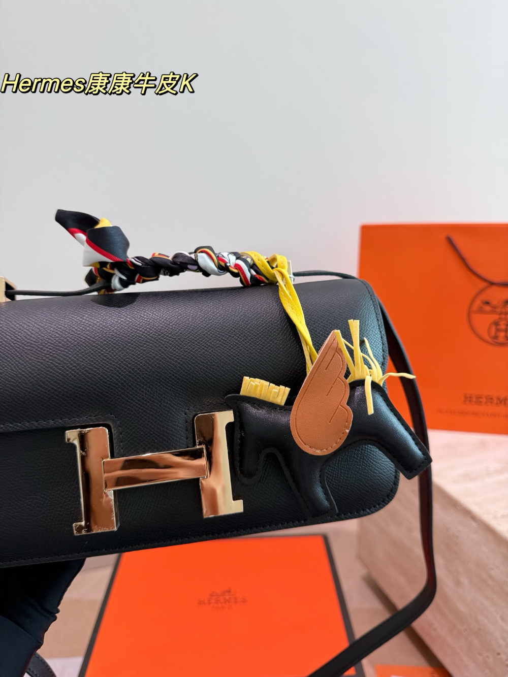 HEM109 New arrive fashion Black white brown blue green pink red khaki gray bag for woman hands bag beautiful gift to choose gift 27cm