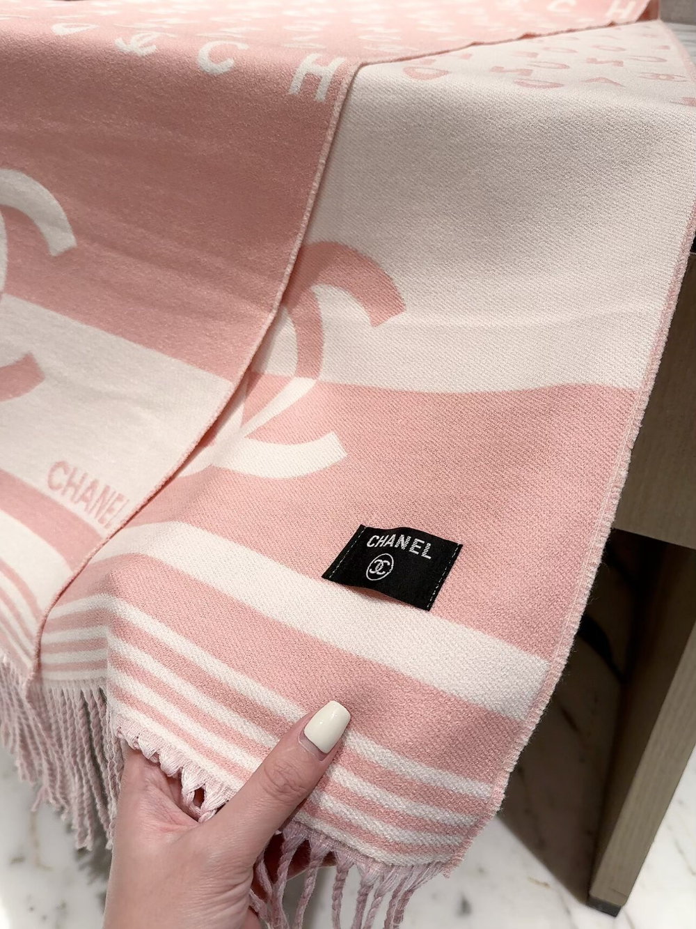 CEM360 new arrive  Hot sale pink brown color fashion beautiful  scarf  for woman gift  to choose