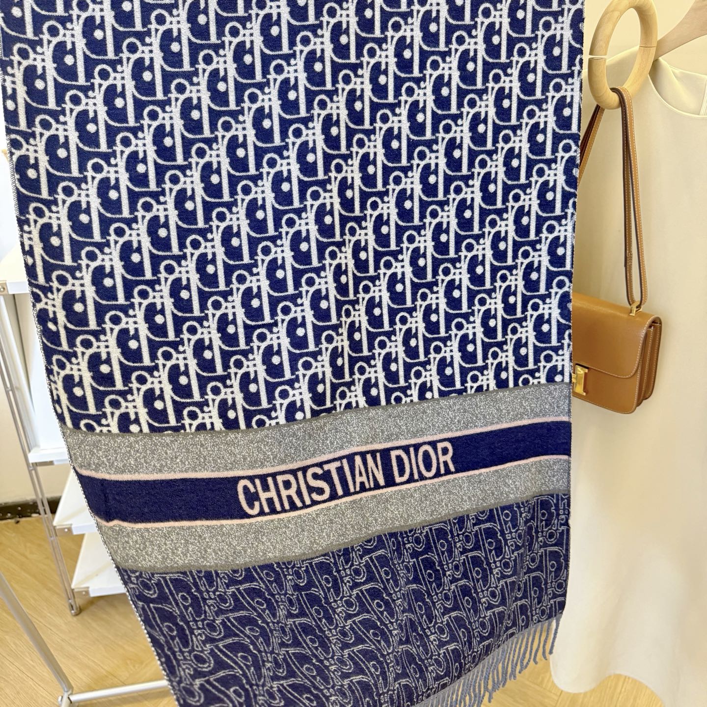 DEM233 Classic Plaid Luxury Designer Scarf 100% Cashmere Tassel Designers Scarves Scarfs Shawl Sciarpa For Winter Womens and Mens 65*180cm