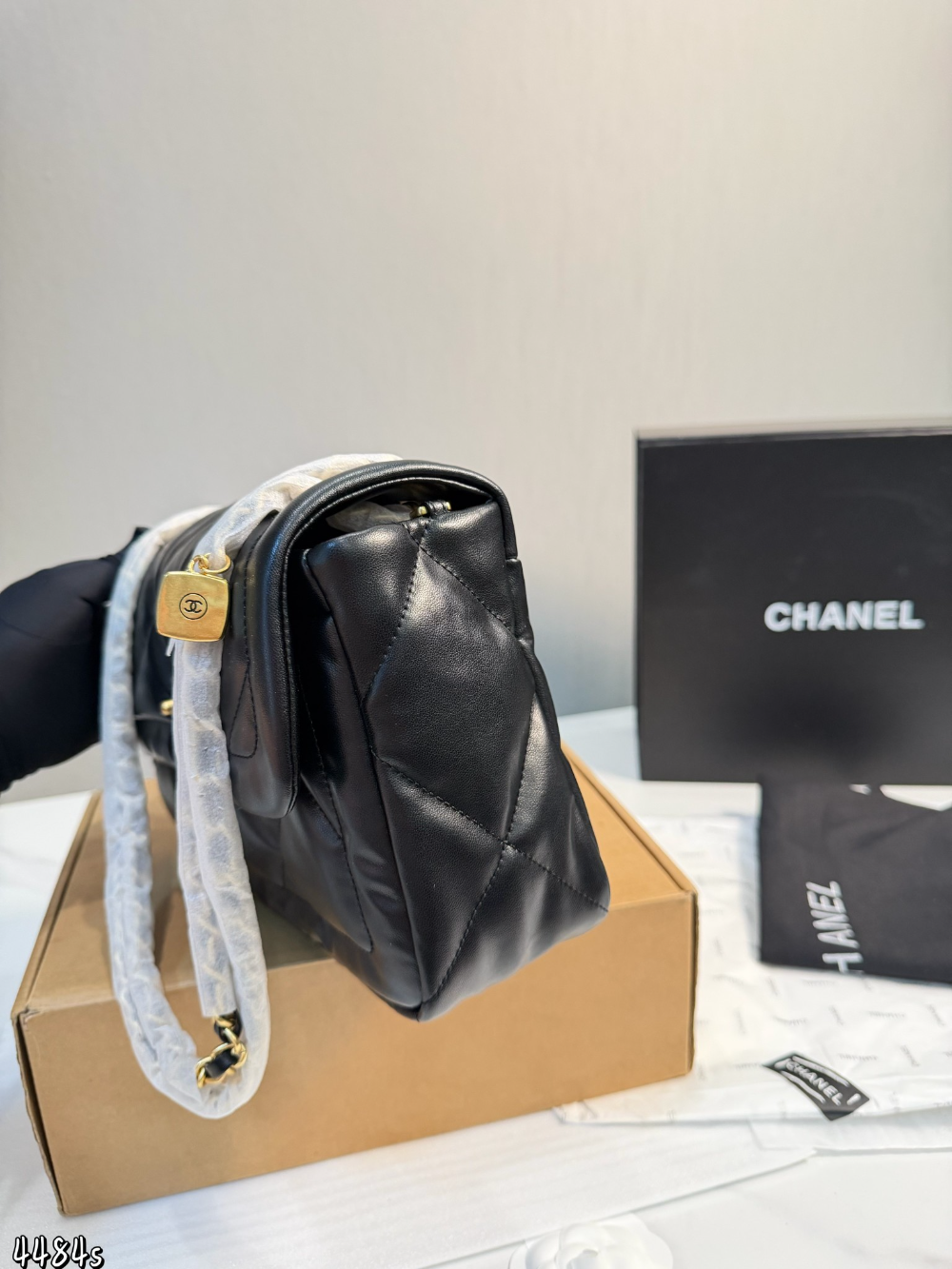 CEM295 New arrive fashion black bag for woman hands bag beautiful gift to choose gift 25*15cm 2 size