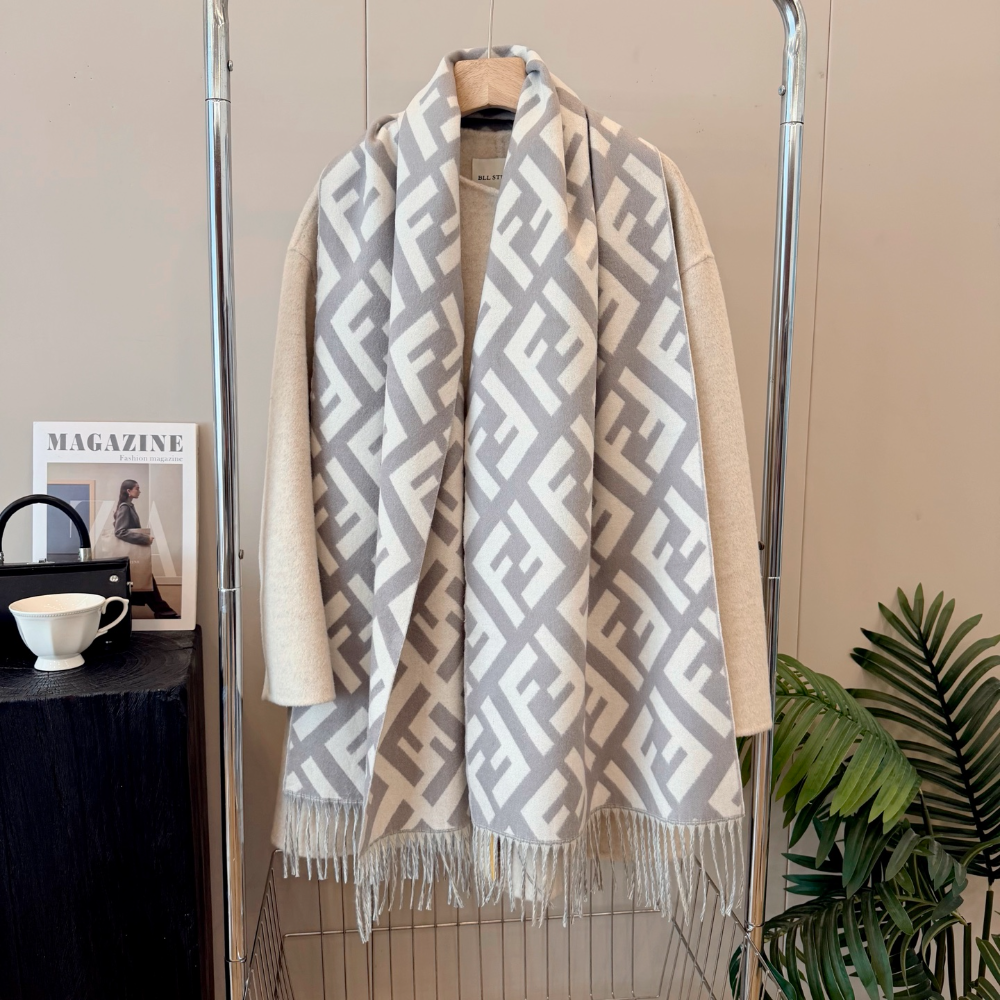 FEM26 new arrive  Hot sale khaki brown grey black color fashion beautiful  scarf  for woman gift  to choose size 180*60cm
