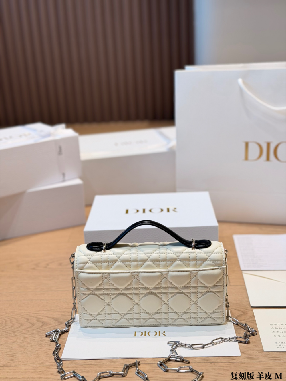 DEM315 New arrive fashion white black brown blue pink red yellow bag for woman hands bag beautiful gift to choose gift 22 *12cm