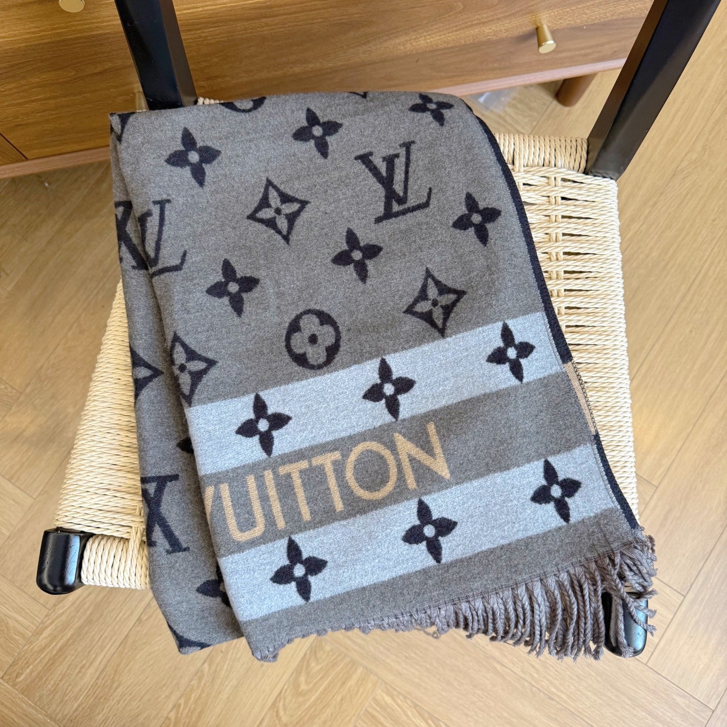 LEM276 Designer Scarf Cashmere Scarves For Winter Warm Womens and mens Long Wraps Scarf gifts Size 65*180cm