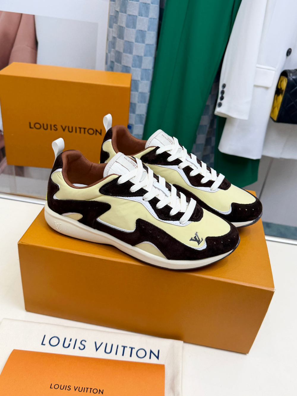 LEM551 New fashionable dark brown yellow women's shoes men's shoes available in various colors beautiful slippers excellent gift item size 39 to 46