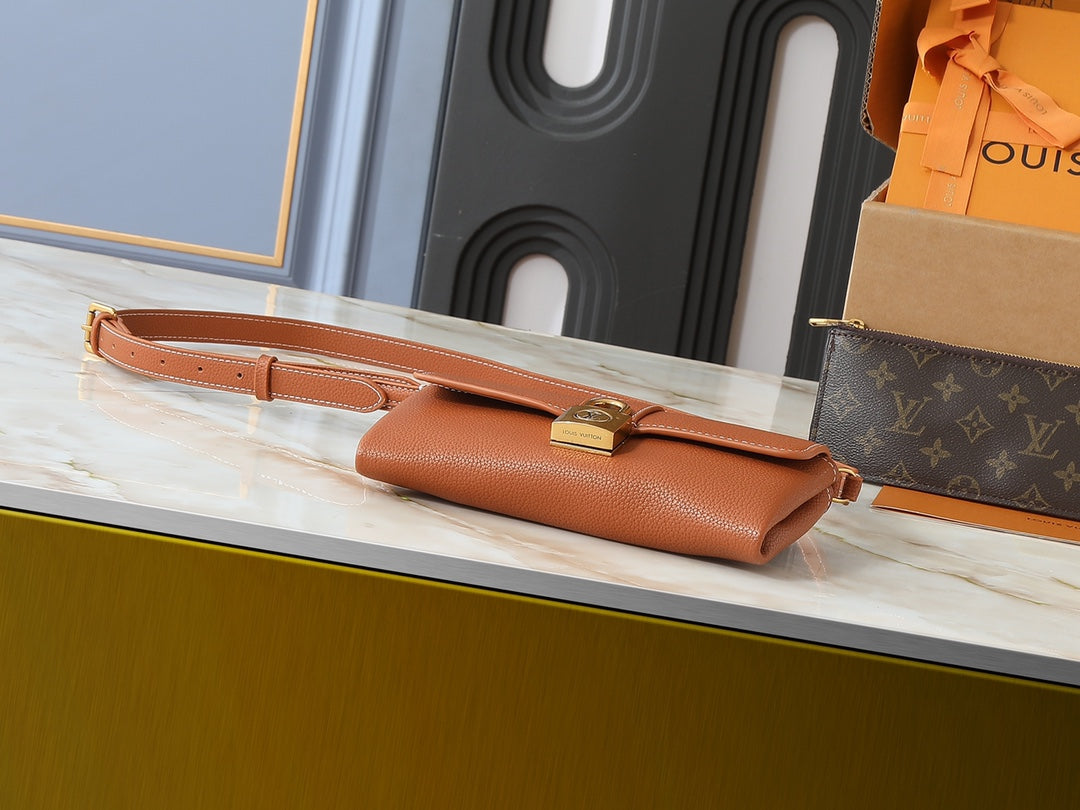 LEM302 22.0 x 13.0 x 3.5cm Designer Bag Shoulder Bag Luxury Bag Crossbody Purse for women men gifts