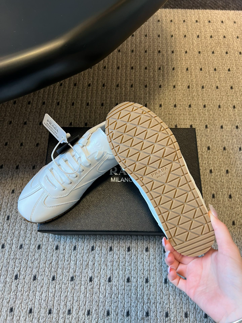 PEM06  New multi-color selection of casual shoes Lightweight and versatile suitable for both work and sports High-quality
