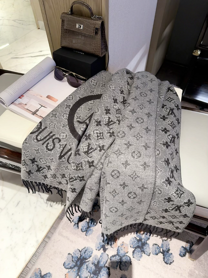 LEM603 new arrive  Hot sale grey pink color fashion beautiful  scarf  for woman gift  to choose