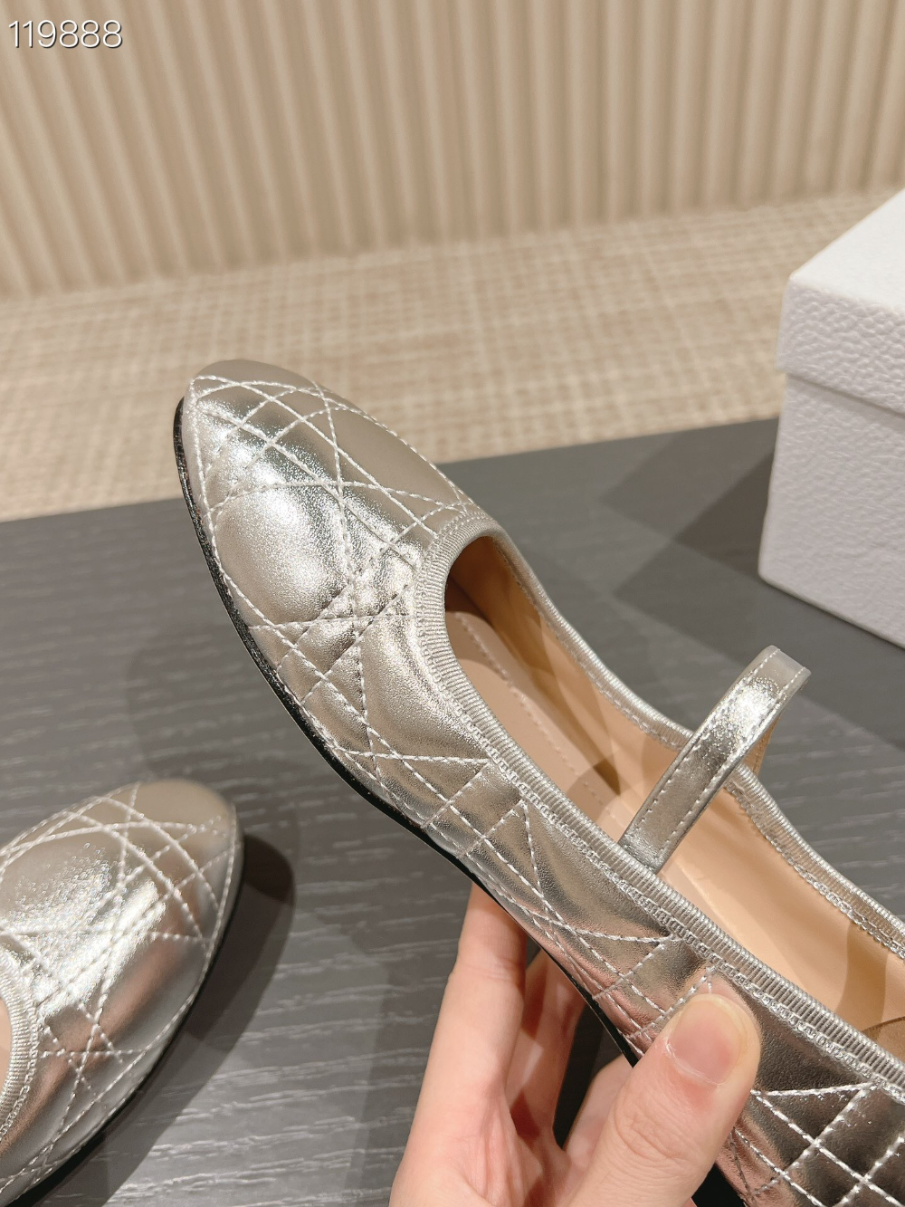 DEM346 Designer women's shoes women's flat shoes silver colors high quality sizes 35 to 42