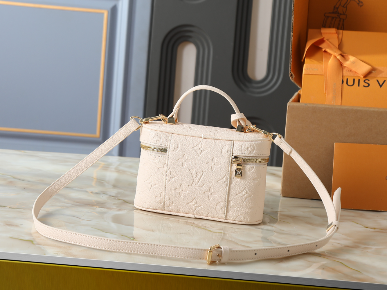 LEM507  New arrive fashion black cream-white light blue and khaki  bag for woman beautiful gift to choose gift size to choose 19.0 x 11.5 x 6.5CM