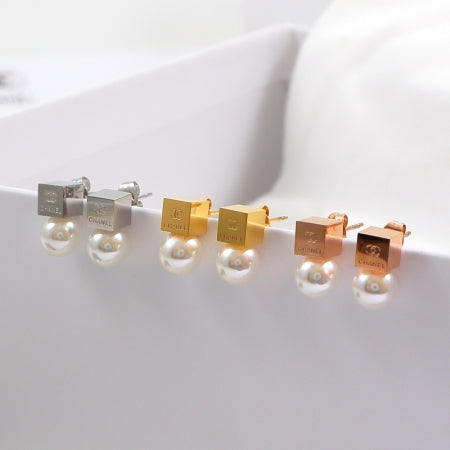 CEM190 New Classic Titanium Steel Earring Designer 18K Gold Cubic Pearl Pendant Stud Earring  Women Mens  Love Promise Jewelry