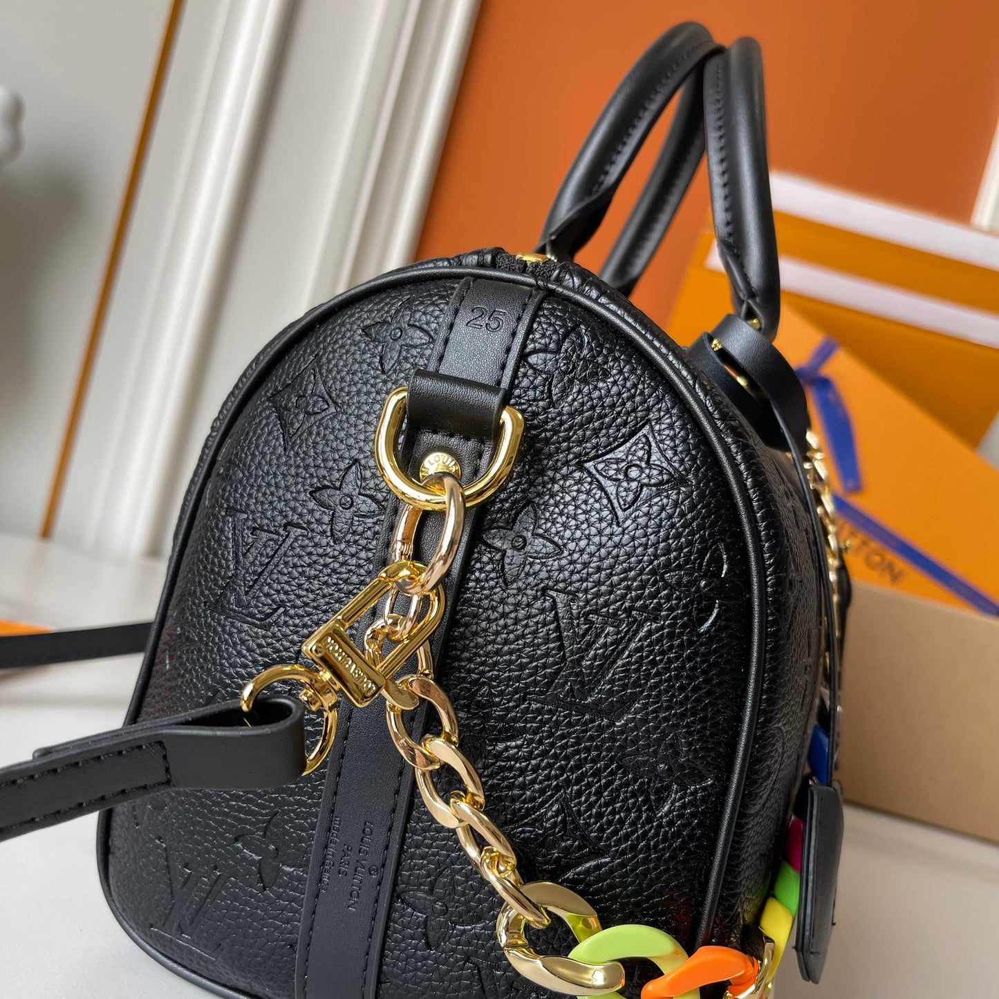 LEM106 New arrive fashion black color bag for woman beautiful gift to choose gift size to choose 21×14×6cm