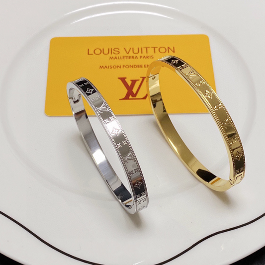 LEM400 New Fashion Open Flower Silver and Gold Color Bracelet Metal Letter Wristband Bracelet Couple Accessories for Woman