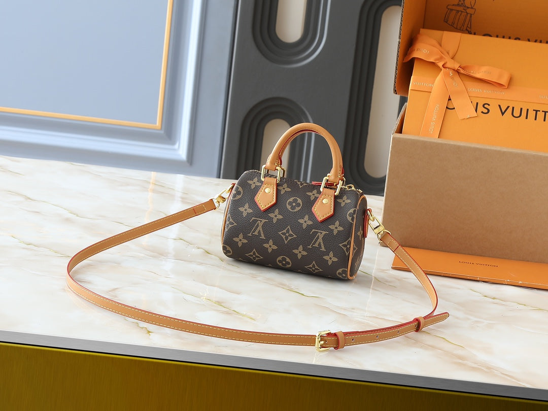 LEM251 Designer Bag Shoulder Bag Crossbody Bag Luxury Bag Purse Designer 16 x 10 x 7.5CM