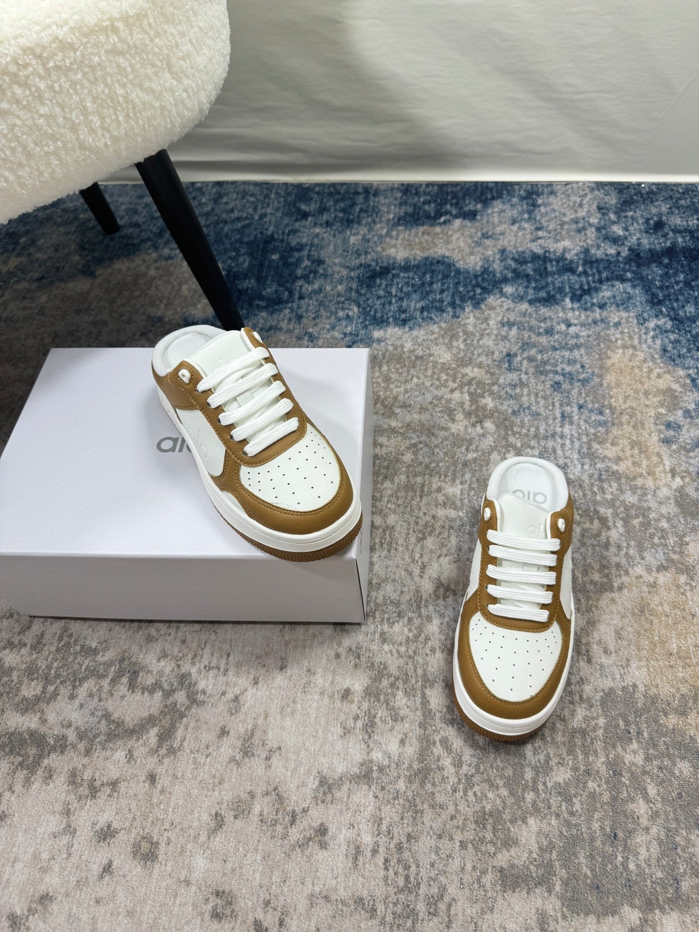 ALO1 Wholesale Outdoor Women Shoes Famous Designer Brand Female Casual shoes Fashion for Lady